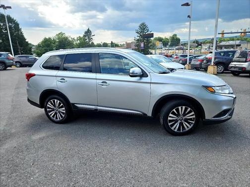 2020 Mitsubishi Outlander SEL