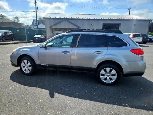 2011 Subaru Outback 2.5i