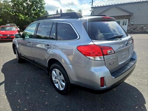 2011 Subaru Outback 2.5i