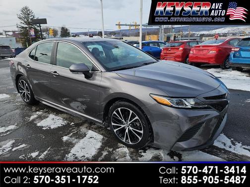 2019 Toyota Camry SE