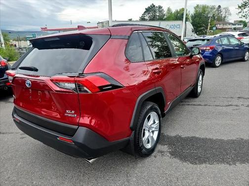 2019 Toyota RAV4 Hybrid XLE
