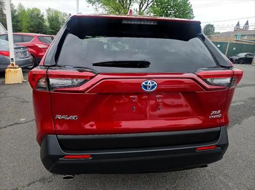 2019 Toyota RAV4 Hybrid XLE