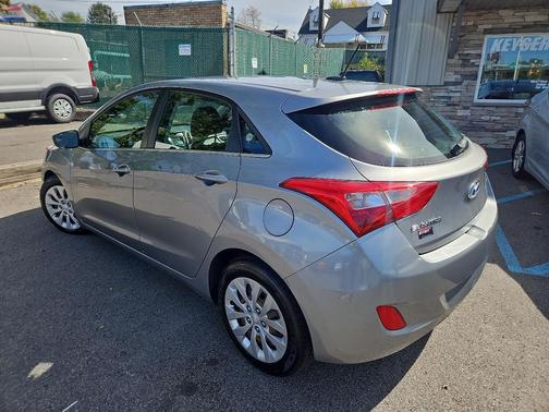 2016 Hyundai Elantra GT Base