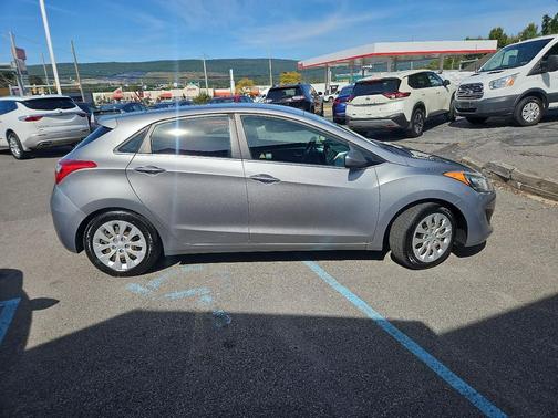 2016 Hyundai Elantra GT Base