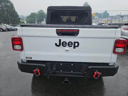 White 2020 Jeep Gladiator Sport S