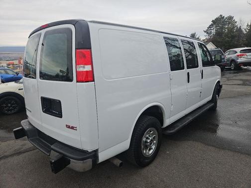 2018 GMC Savana 2500 RWD 2500 135''
