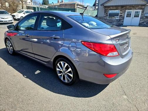 2017 Hyundai Accent Value Edition