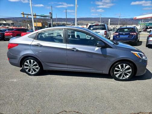 2017 Hyundai Accent Value Edition