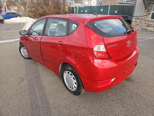 2017 Hyundai Accent SE