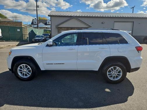 2020 Jeep Grand Cherokee Laredo