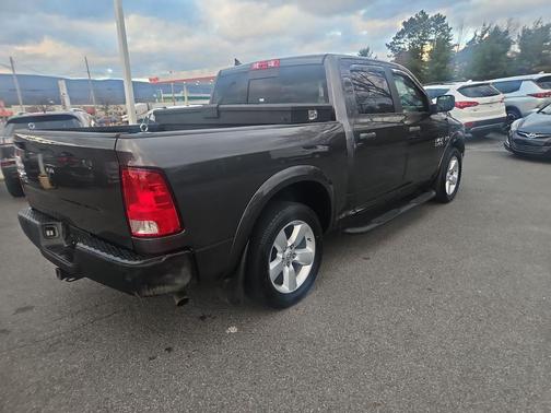2015 RAM 1500 2WD Crew Cab 140.5'' Outdoorsman *Ltd Avail*