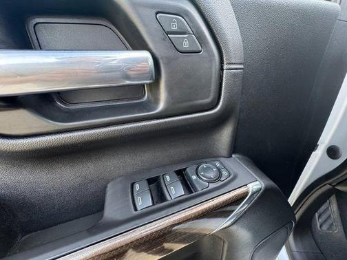Silver Ice Metallic 2021 Chevrolet Silverado 1500 LT