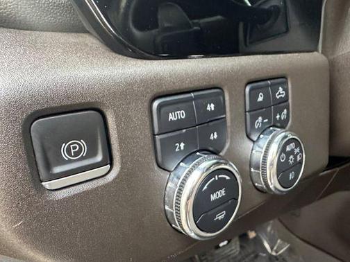 Sterling 2023 GMC Sierra 1500 SLT