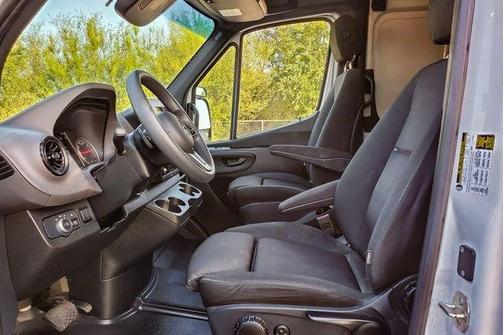 2023 Mercedes-Benz Sprinter 2500 144 WB