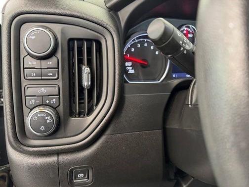 2022 Chevrolet Silverado 1500 Limited Custom Trail Boss