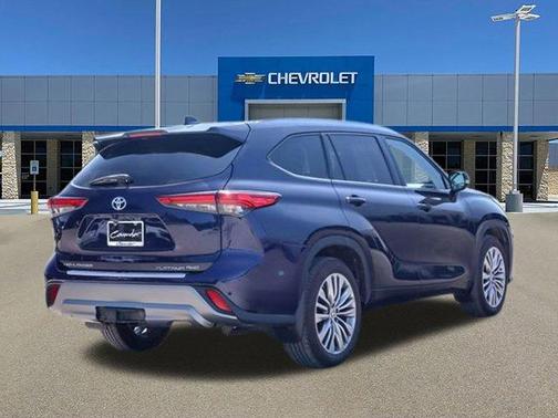 2021 Toyota Highlander Platinum