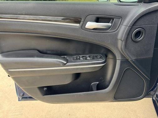 2015 Chrysler 300 Limited