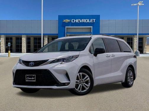 2023 Toyota Sienna XSE