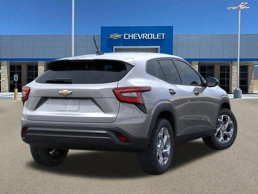 2025 Chevrolet Trax LS