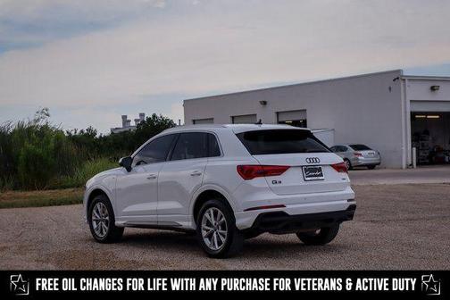 2022 Audi Q3 45 S line Premium