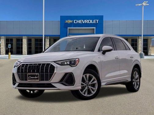 2022 Audi Q3 45 S line Premium