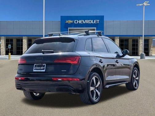 2023 Audi Q5 45 S line Prestige
