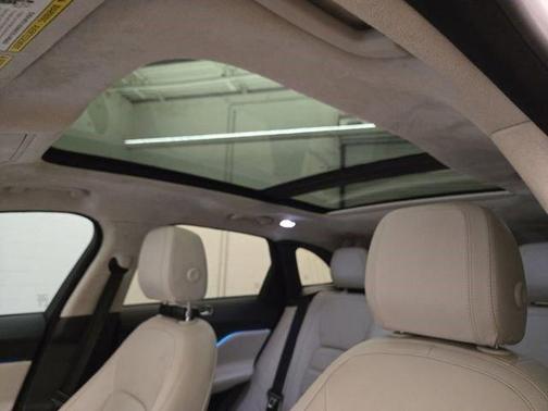 2019 Jaguar F-PACE 25t Prestige