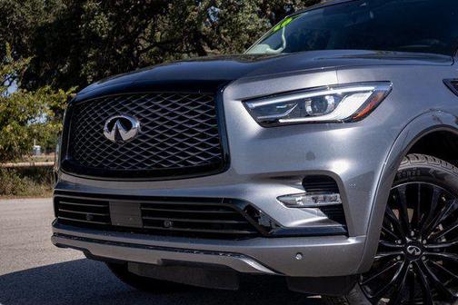 2018 INFINITI QX80 Base