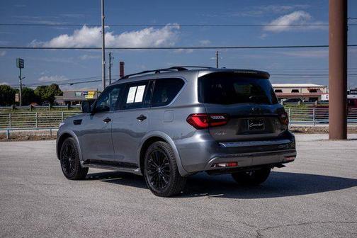 2018 INFINITI QX80 Base