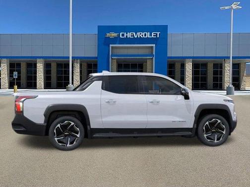 2025 Chevrolet Silverado EV LT