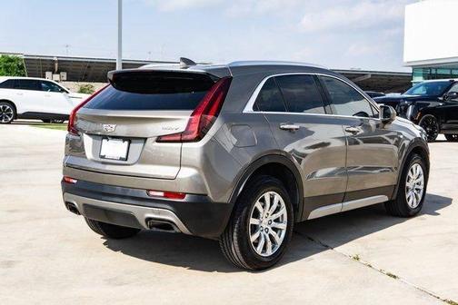 2020 Cadillac XT4 Premium Luxury