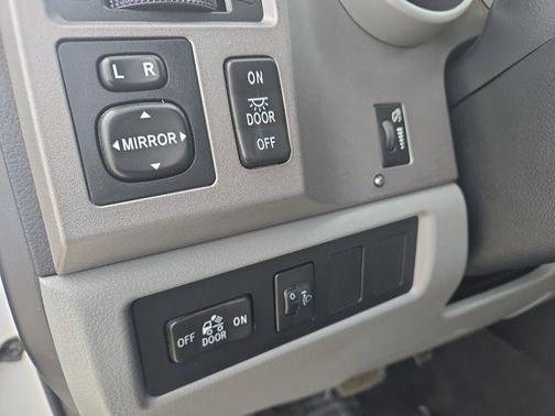 2012 Toyota Tundra Grade