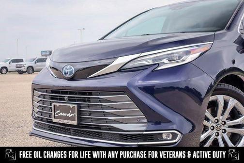 2022 Toyota Sienna Platinum 7 Passenger