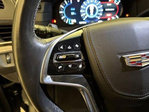 2017 Cadillac Escalade Platinum