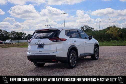 2025 Nissan Rogue SV