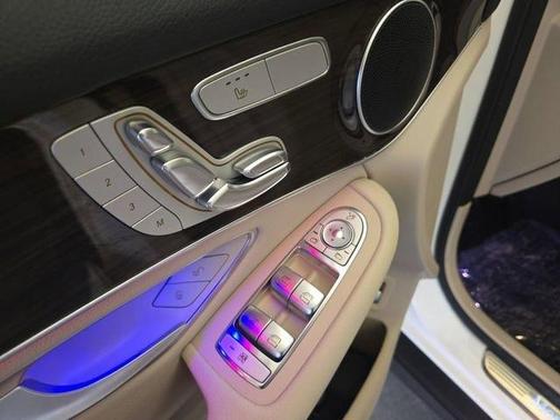 2022 Mercedes-Benz GLC 300 Base