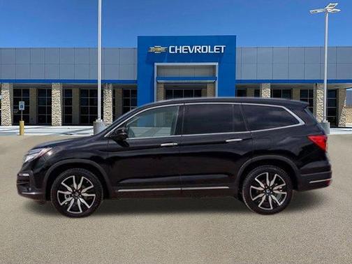 2022 Honda Pilot Touring 7-Passenger
