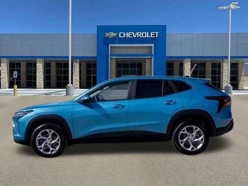 2025 Chevrolet Trax LS