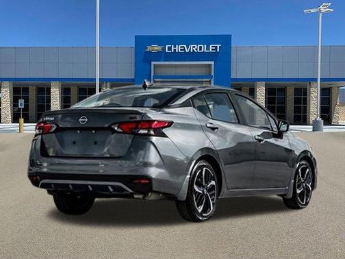 2023 Nissan Versa 1.6 SR