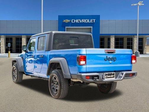 2022 Jeep Gladiator Sport