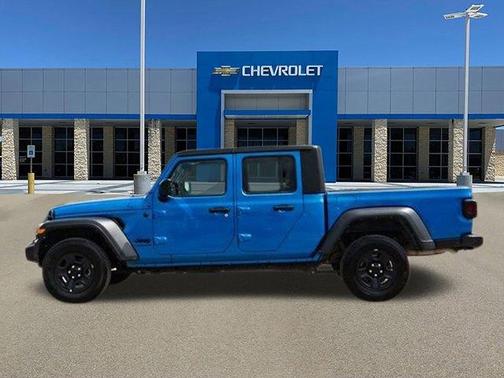 2022 Jeep Gladiator Sport