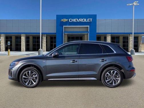 2022 Audi Q5 45 S line quattro Premium