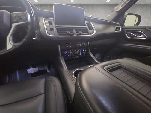 2022 Chevrolet Suburban LT