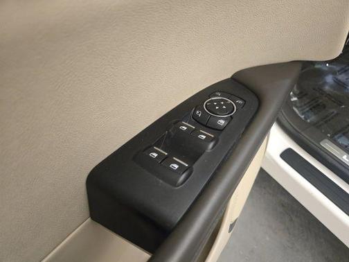 2019 Lincoln Nautilus Select