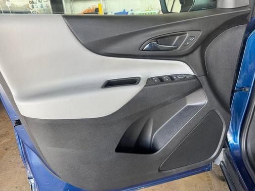 Blue Glow Metallic 2023 Chevrolet Equinox LS