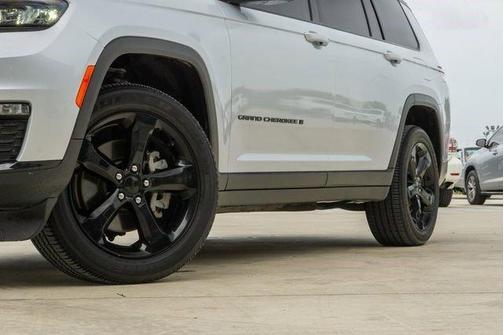 2021 Jeep Grand Cherokee L Laredo
