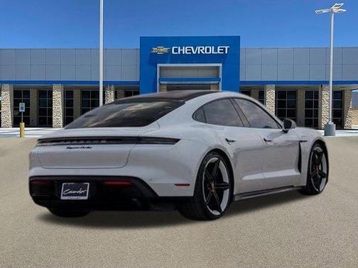 2020 Porsche Taycan Turbo