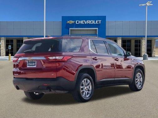 2021 Chevrolet Traverse LT Cloth