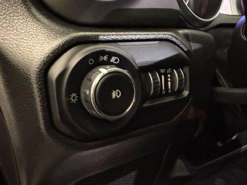 2022 Jeep Wrangler Sport