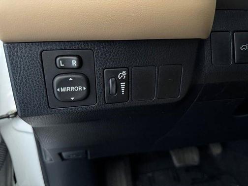 2016 Toyota RAV4 Hybrid XLE